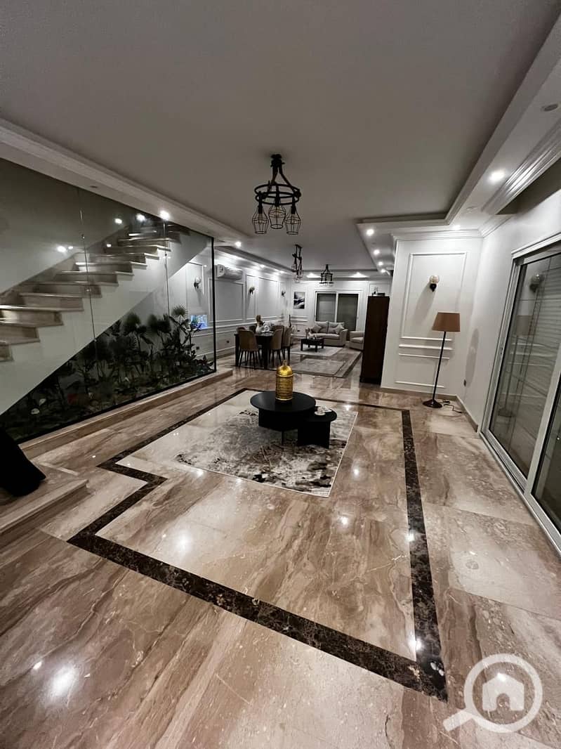 3 82f9d189-e8ef-4b67-b6ad-c98f3f364e7f. jpg