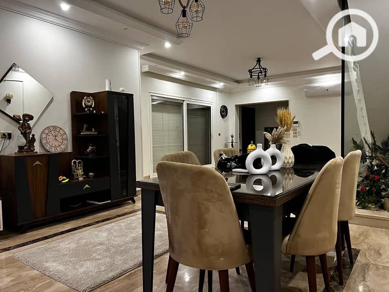 5 1d6ec5bd-7a27-41ed-ac15-fd265d446b96. jpg