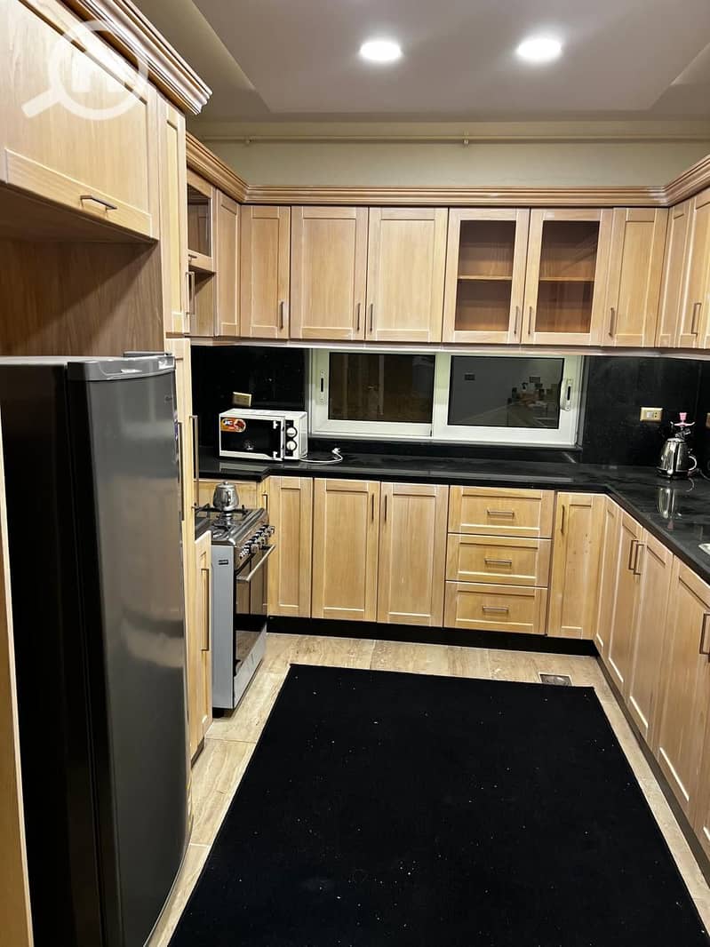 11 e5023a7b-75be-468f-a9ee-15ea7f70dfec. jpg