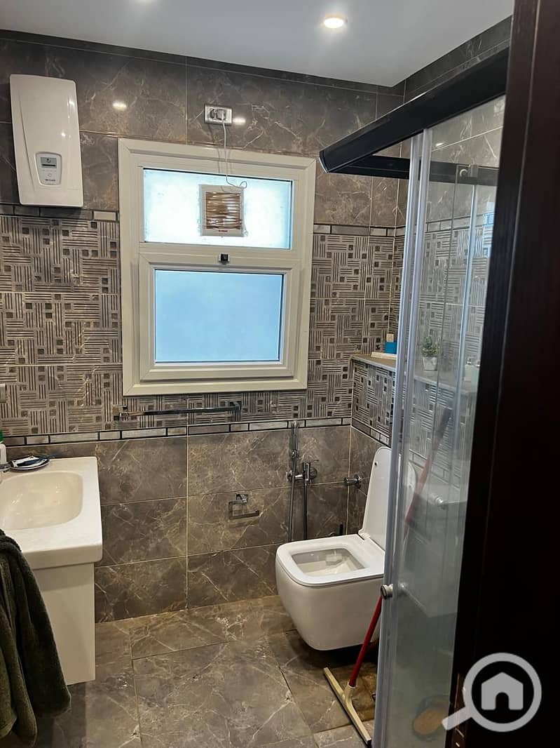 13 1f24c9c2-49a7-48bc-9d70-8b2e39b97ba4. jpg