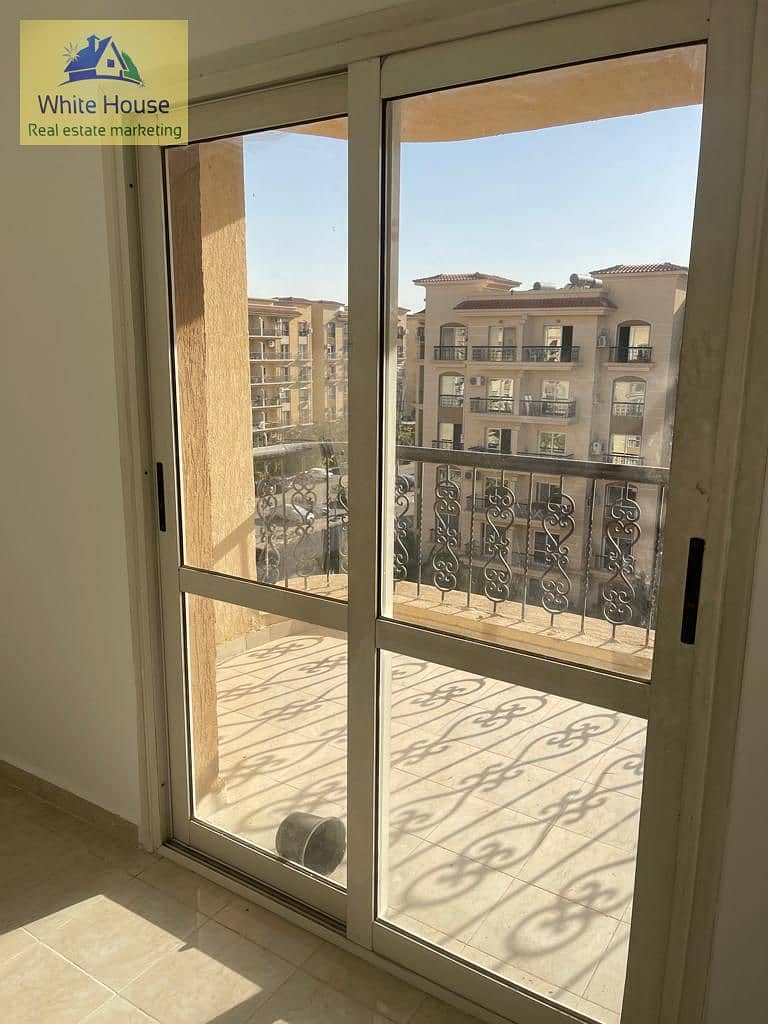 7 122736b1-bf6e-4e18-856b-f3febe547940. jpg