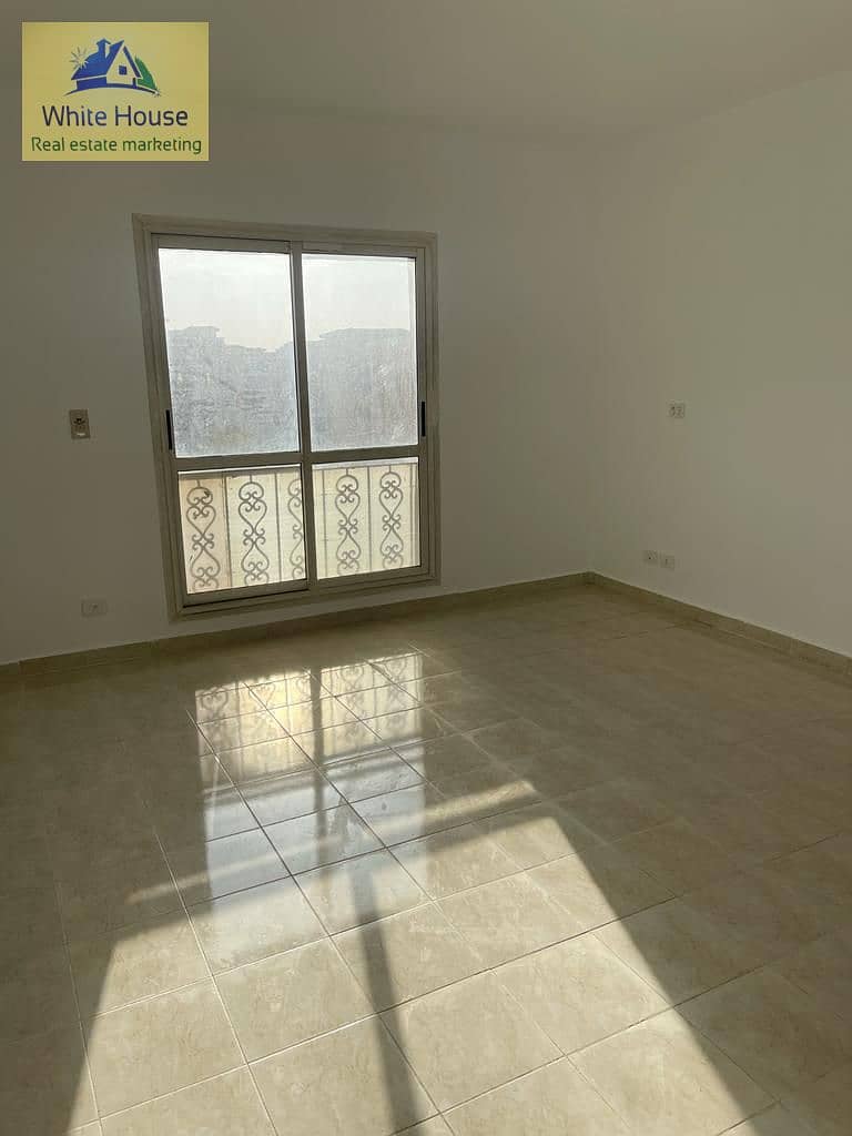 8 a7f69fa4-c905-4f68-8063-d190ac2a9a7d. jpg