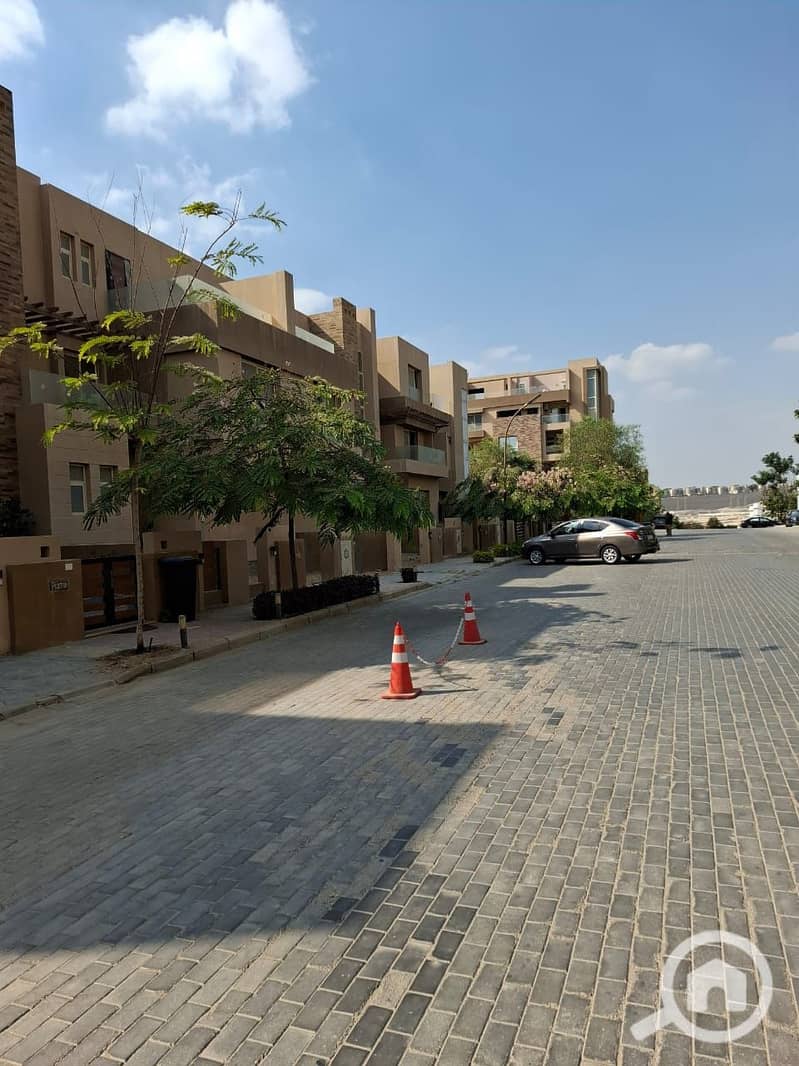 3 WhatsApp Image 2025-10-15 at 2.45. 09 PM. jpeg