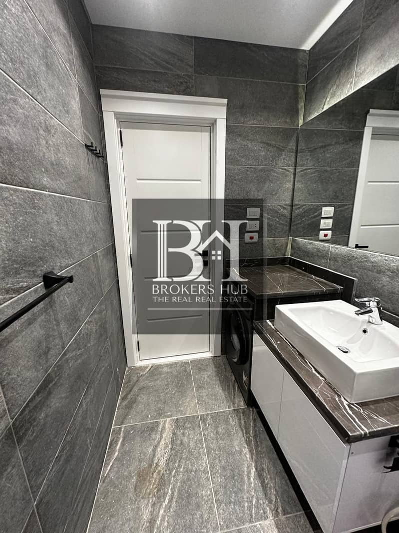 9 8ba6ee8b-db47-4799-b357-cc9ea81c7667. jpeg