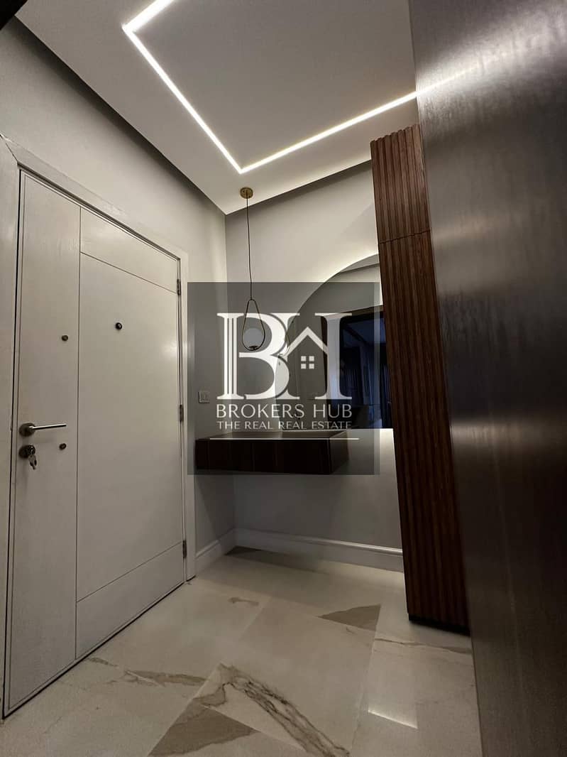 24 c360237c-60a0-4391-956a-0c33f94107fc. jpeg