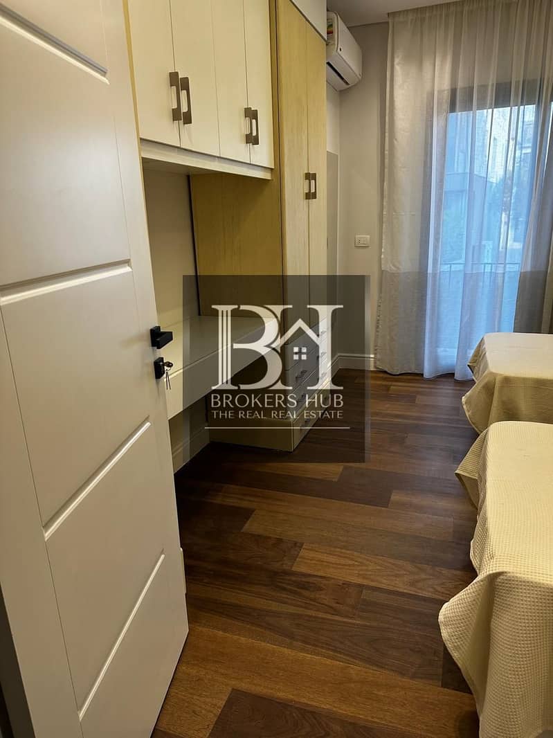 25 cca18416-f555-4ba6-b0ce-1a77ebecb2f7. jpeg