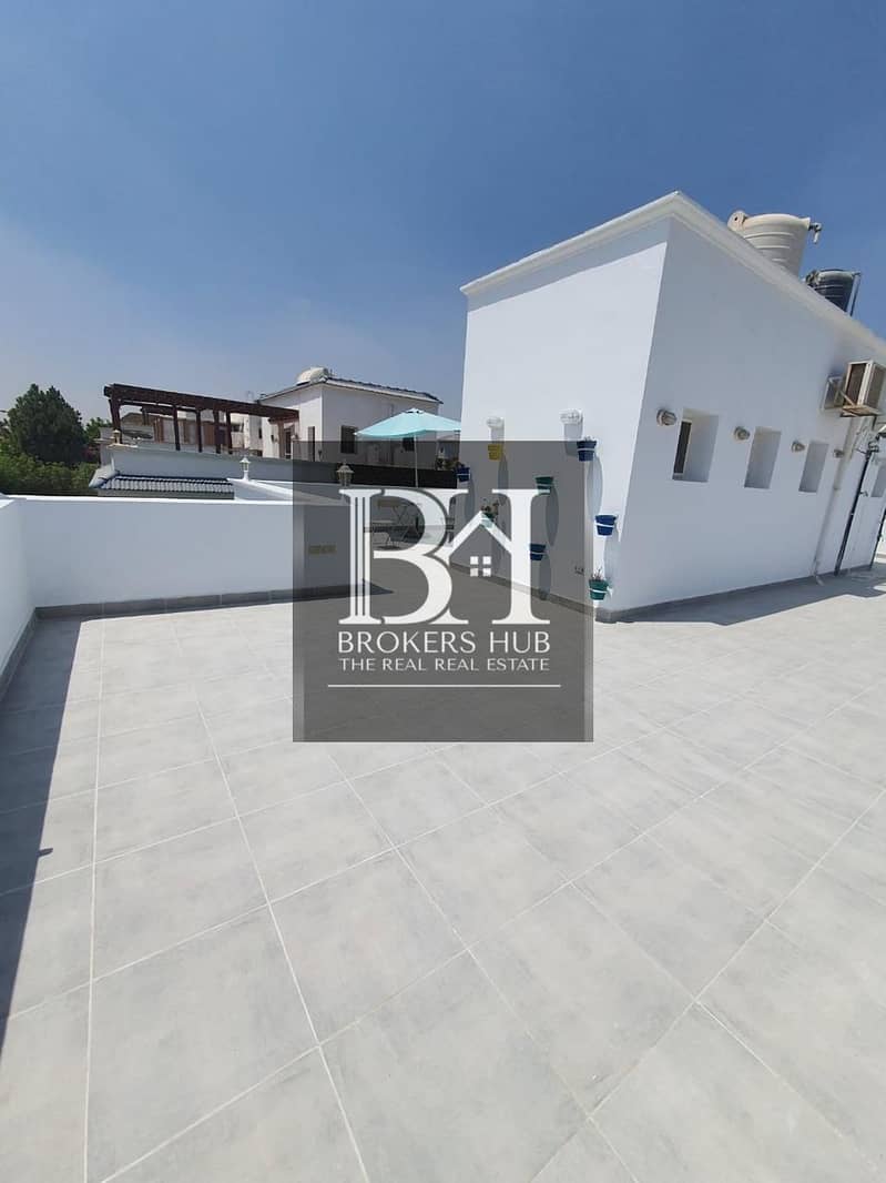 13 727ff477-6708-4fa8-a1f9-6d65e8554b7d. jpeg