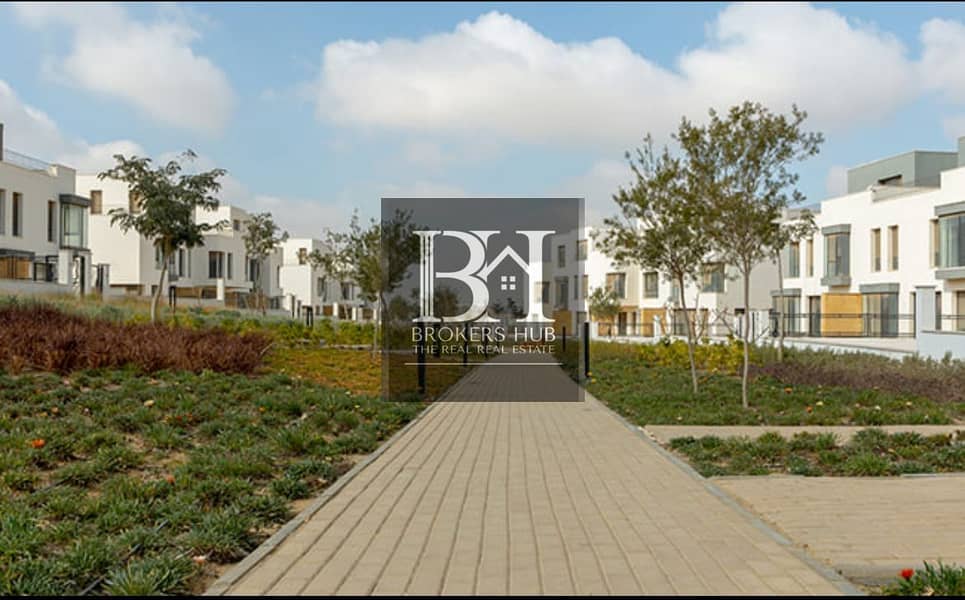 2 280e0f40-f2d5-4b6c-8506-2fbe81e665dd. jpeg