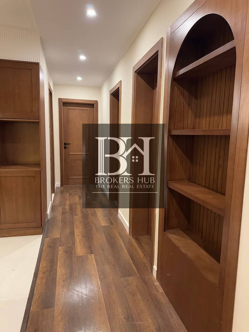 8 45e0dd79-af51-464b-aa4c-e53f08126159. jpeg