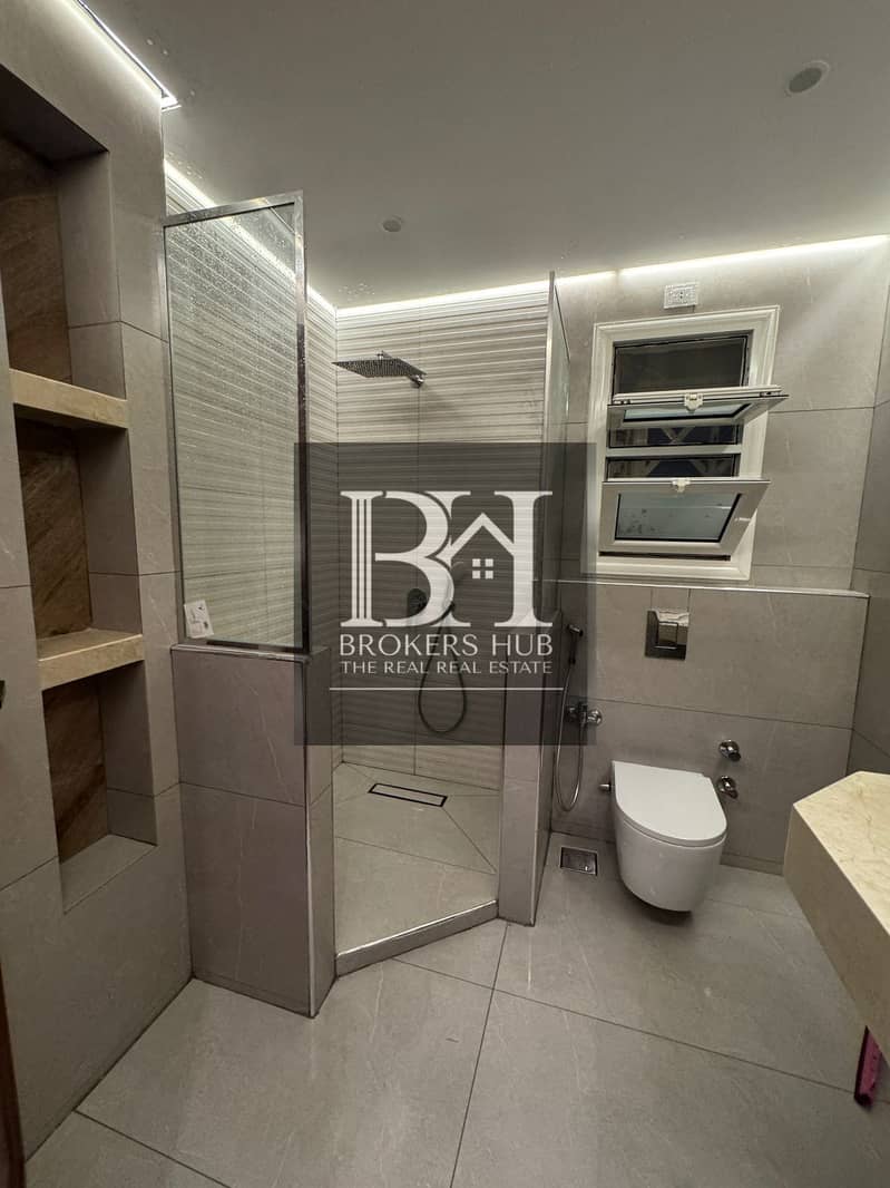 14 c8ff2549-827e-456d-97d7-7e2e03defc09. jpeg