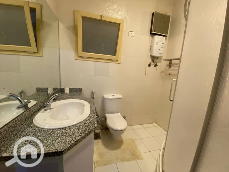 8 d4282d69-3c41-4a01-920a-c27df81a3af8. jpg