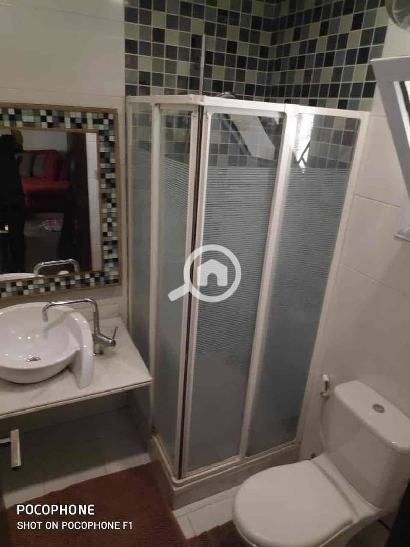 5 e47c31f8-fe82-4f5d-bb89-a88a0b98a731. jpg