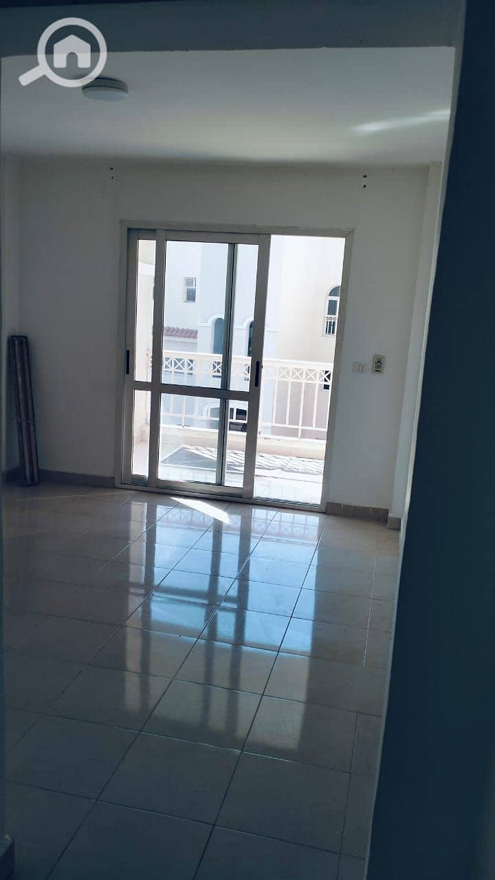 9 WhatsApp Image 2025-12-01 at 17.38. 12_fd2d0d63. jpg