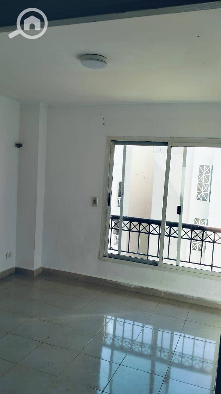 12 WhatsApp Image 2025-12-01 at 17.38. 13_61bd5edd. jpg