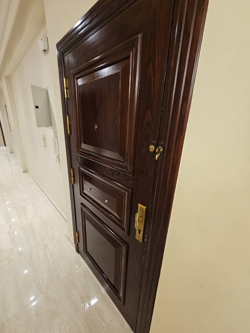 12 WhatsApp Image 2025-09-23 at 6.03. 20 PM (1). jpeg