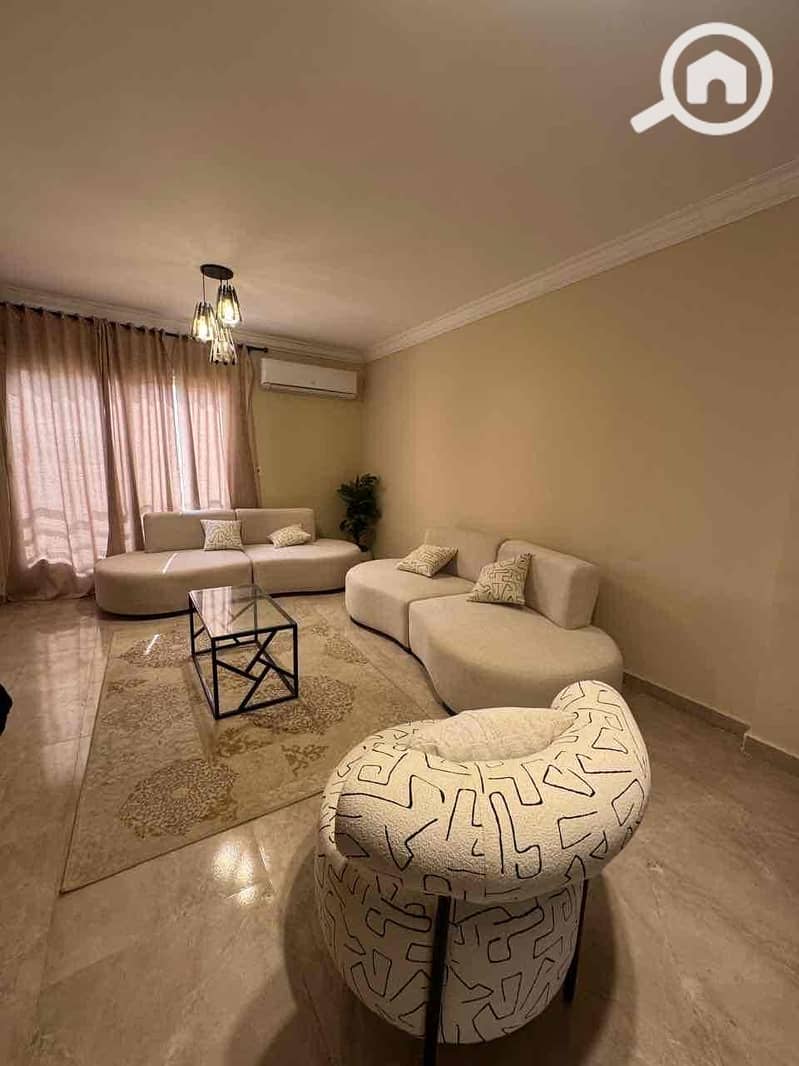 3 efc10f38-fee8-4e83-8fd2-2efc404bf15d. jpg