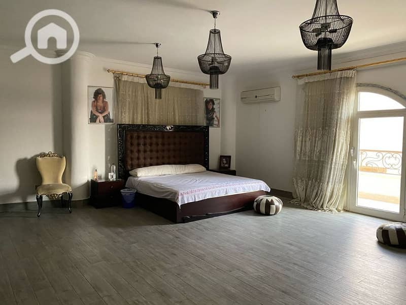 5 photo_5839211869929934006_y. jpg