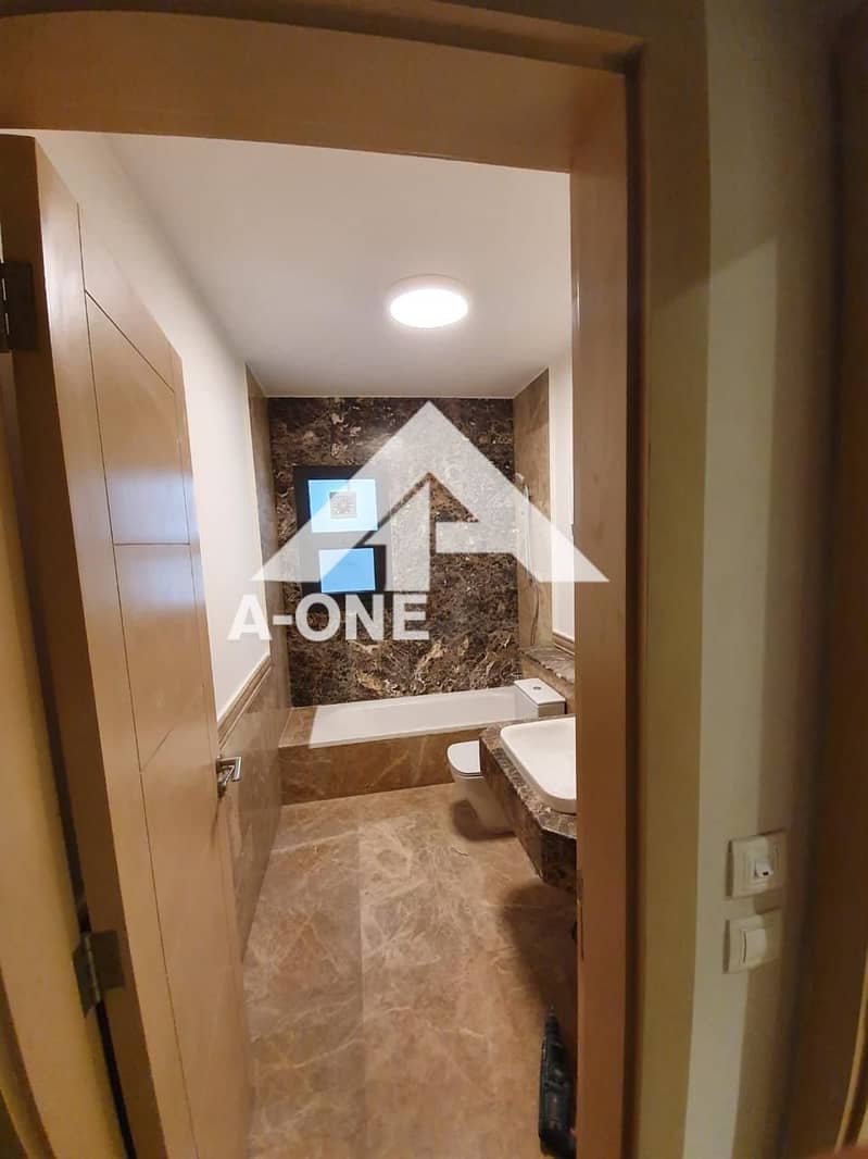 4 4fd97b25-4a25-4d4e-96a0-158dd920fea8. jpg