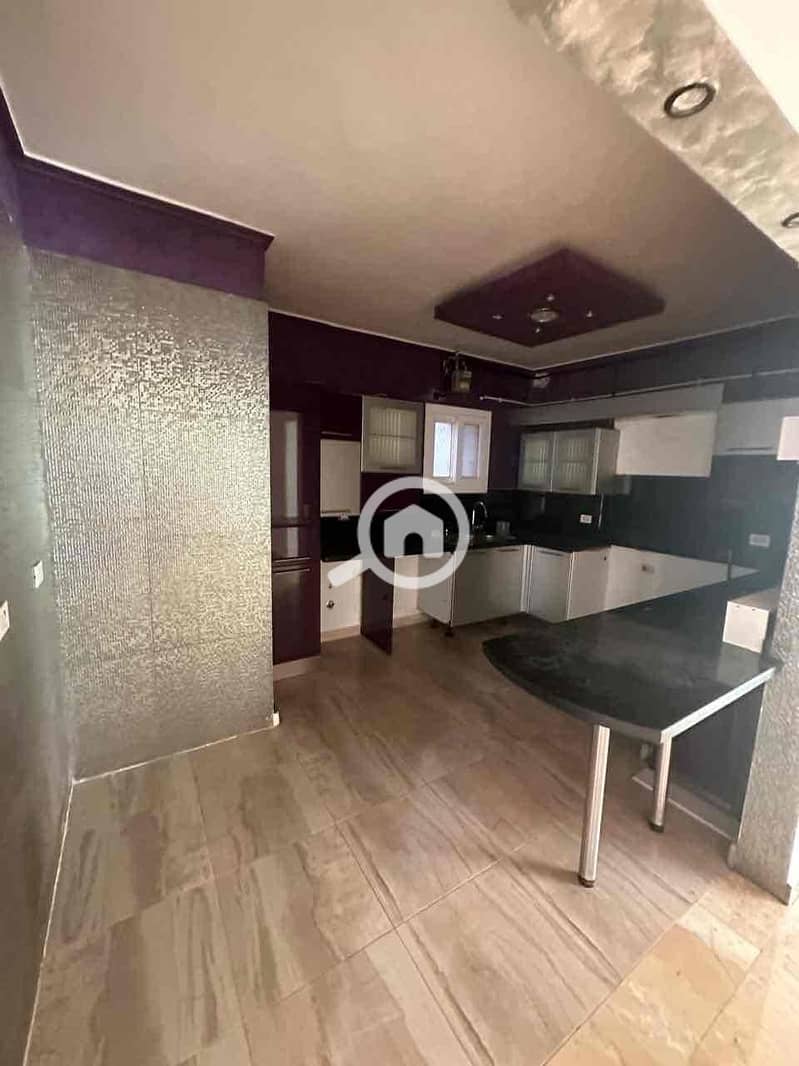 9 cc005d65-9dce-4702-a57e-f047b18004f5. jpg