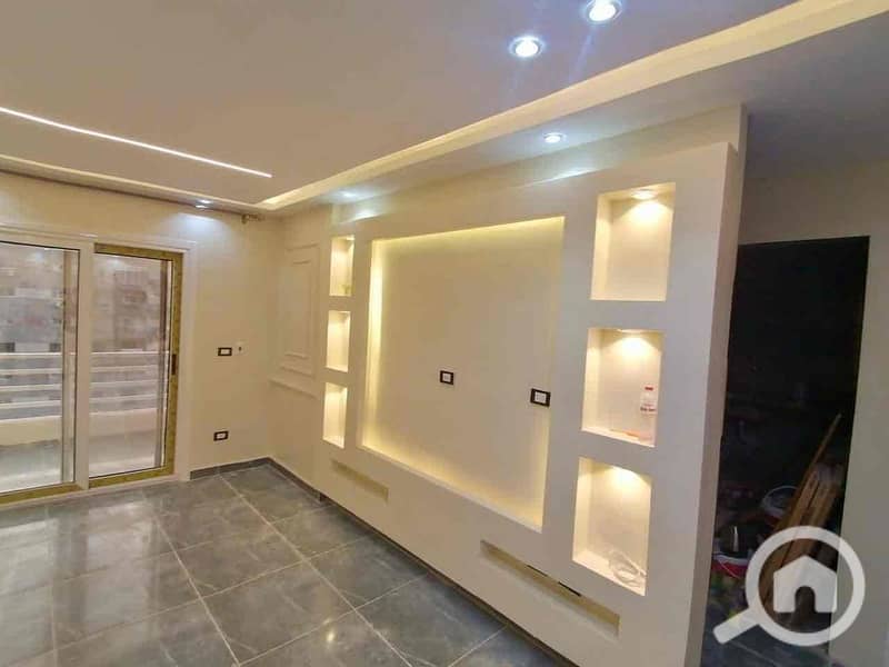 2 f0cae4fb-d8e7-4d1a-9b78-bf97ff1607c5. jpg