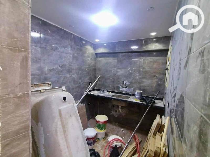 9 e6f3320a-193f-4bea-a900-cdc3d0d11686. jpg