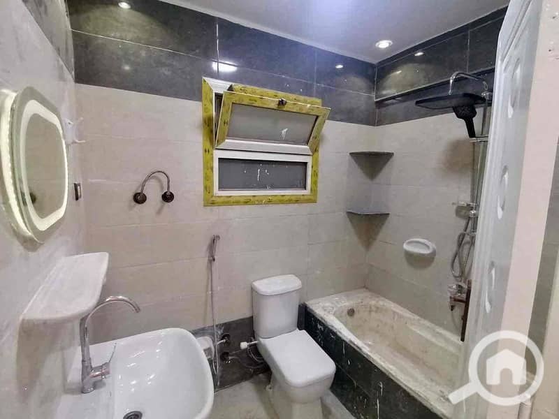 12 fa6adf0a-6de3-45f7-97ae-90200d4b7767. jpg