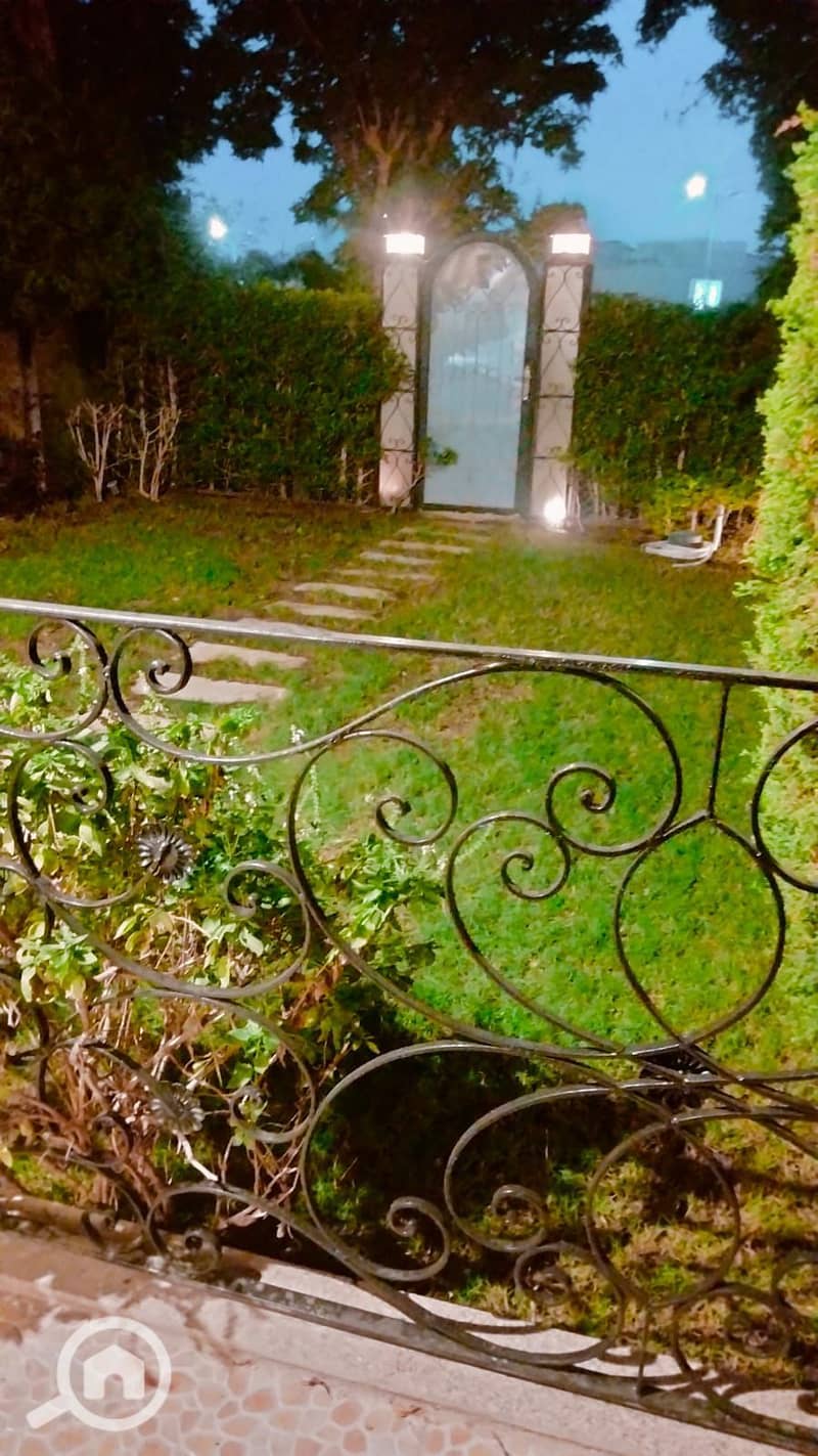 8 adb2137d-10aa-495e-b1a2-4ab7066469b5. jpeg