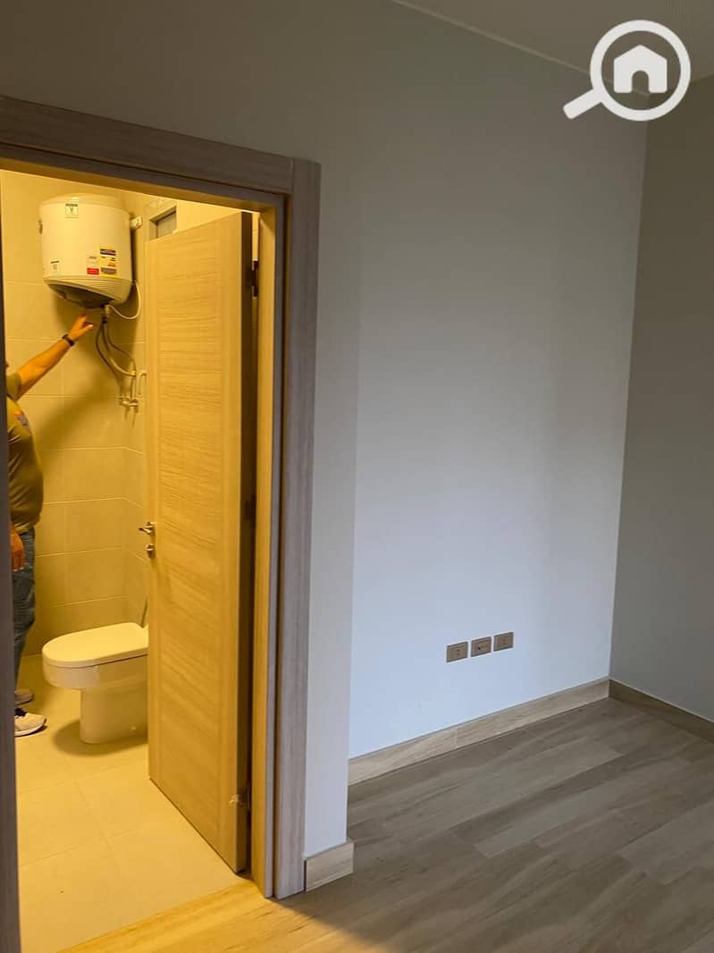 6 WhatsApp Image 2025-12-01 at 6.59. 08 PM (4). jpeg