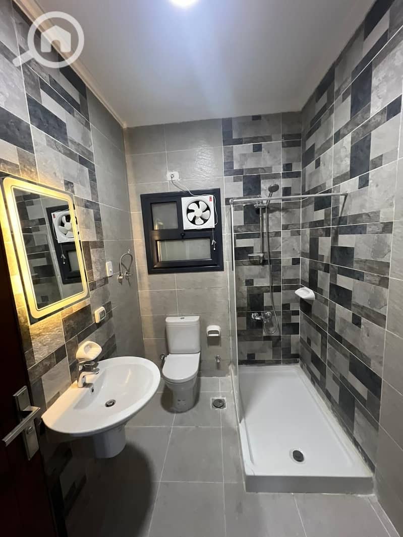 5 WhatsApp Image 2025-10-16 at 1.35. 35 PM. jpeg