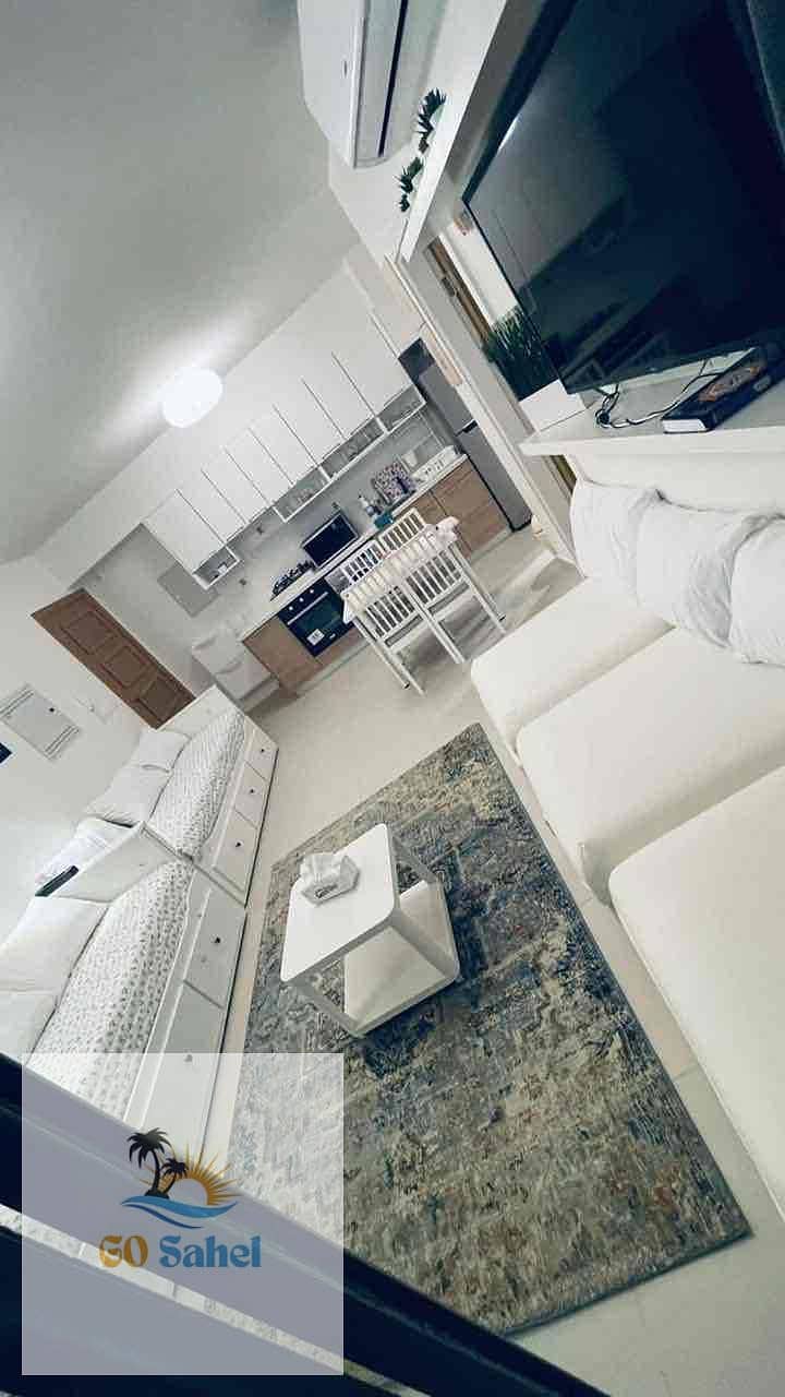 2 d0c414a1-5b0f-4fd2-9621-df29a66852d9. jpg