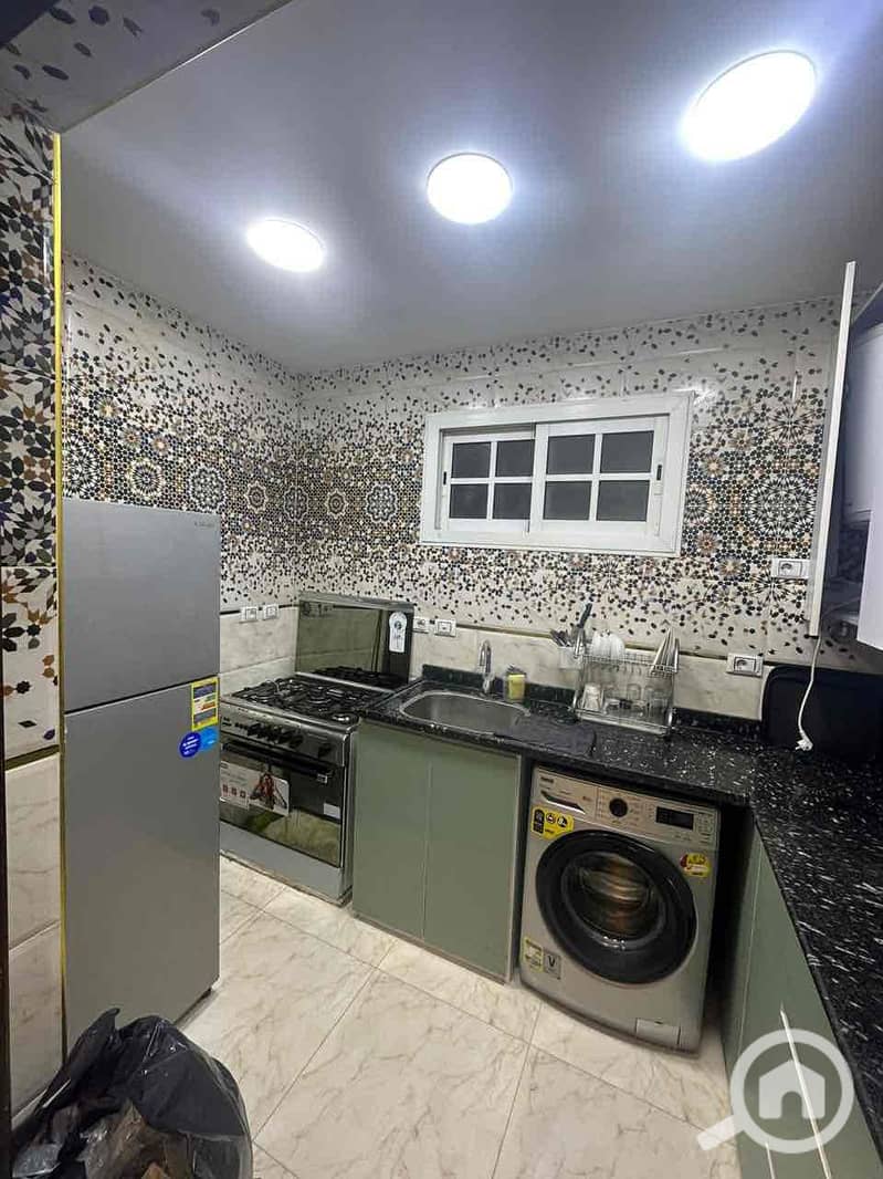 6 1881e83f-d907-4c10-847f-bf85c5d431c4. jpg