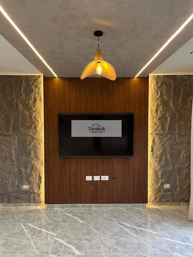 3 87ef3bf6-a722-4742-a7f3-64bb5ffa9128. jpg