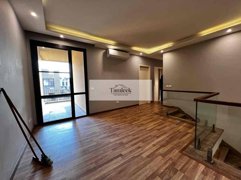 5 820087f3-2302-48e2-adc3-a3f45240d182. jpg