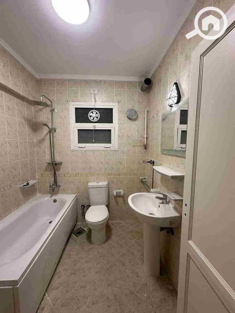 5 FB_IMG_1764441411085. jpg