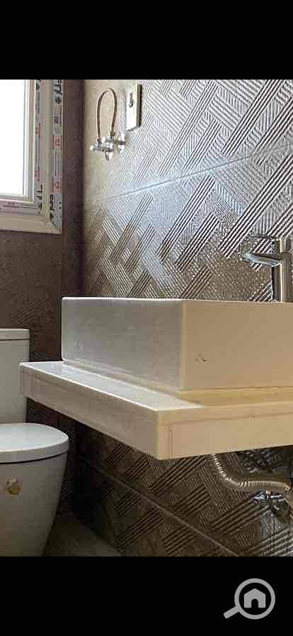 5 dff545a8-616e-4c6c-9e99-e53dd7b53ff7. jpg