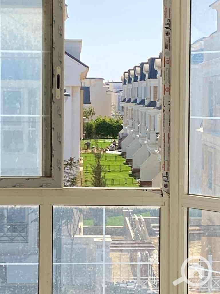 9 5a041efe-8fb0-4ab1-8bdf-dae359021b19. jpg