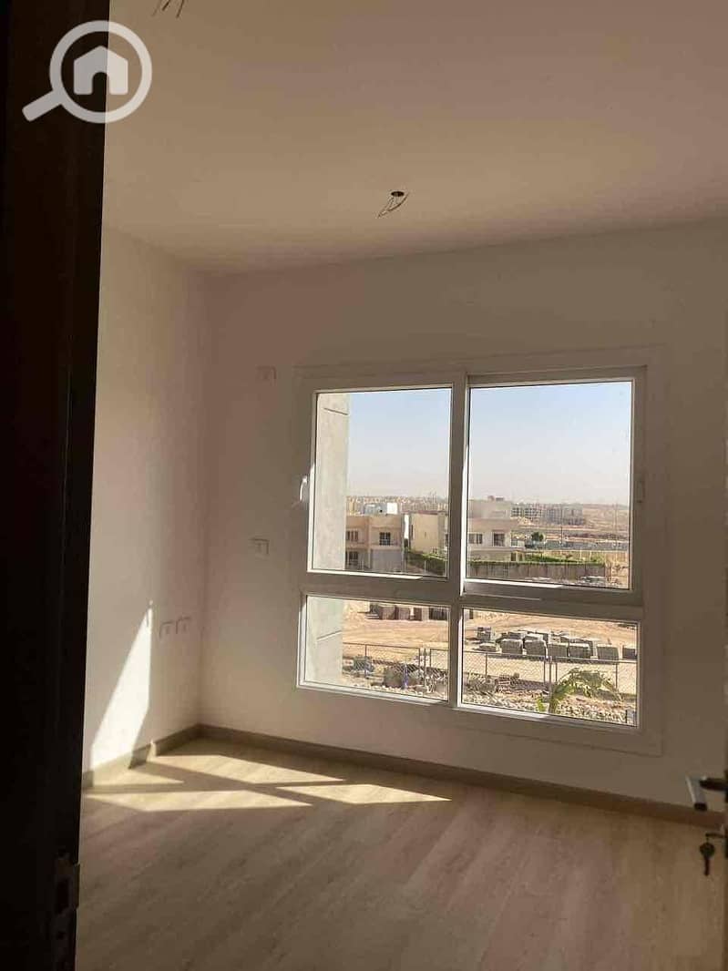 9 25fdc2ad-913e-45ec-8570-82718f7fd512. jpg