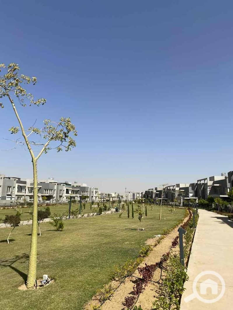 11 f674995e-a84b-4c01-b9fa-3f8fc2aac19b. jpg