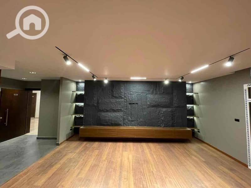 93c44f5d-f3d8-48ad-9143-131b12f92bd4. jpg