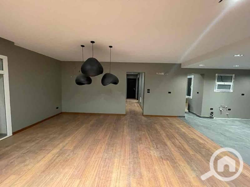 2 af3f873f-ed4f-4a18-b7b6-e4cae09d01fc. jpg