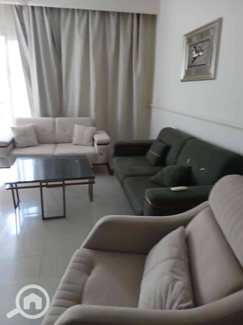 5 52da15d7-0328-43ce-9d70-011ef3408dc6. jpg