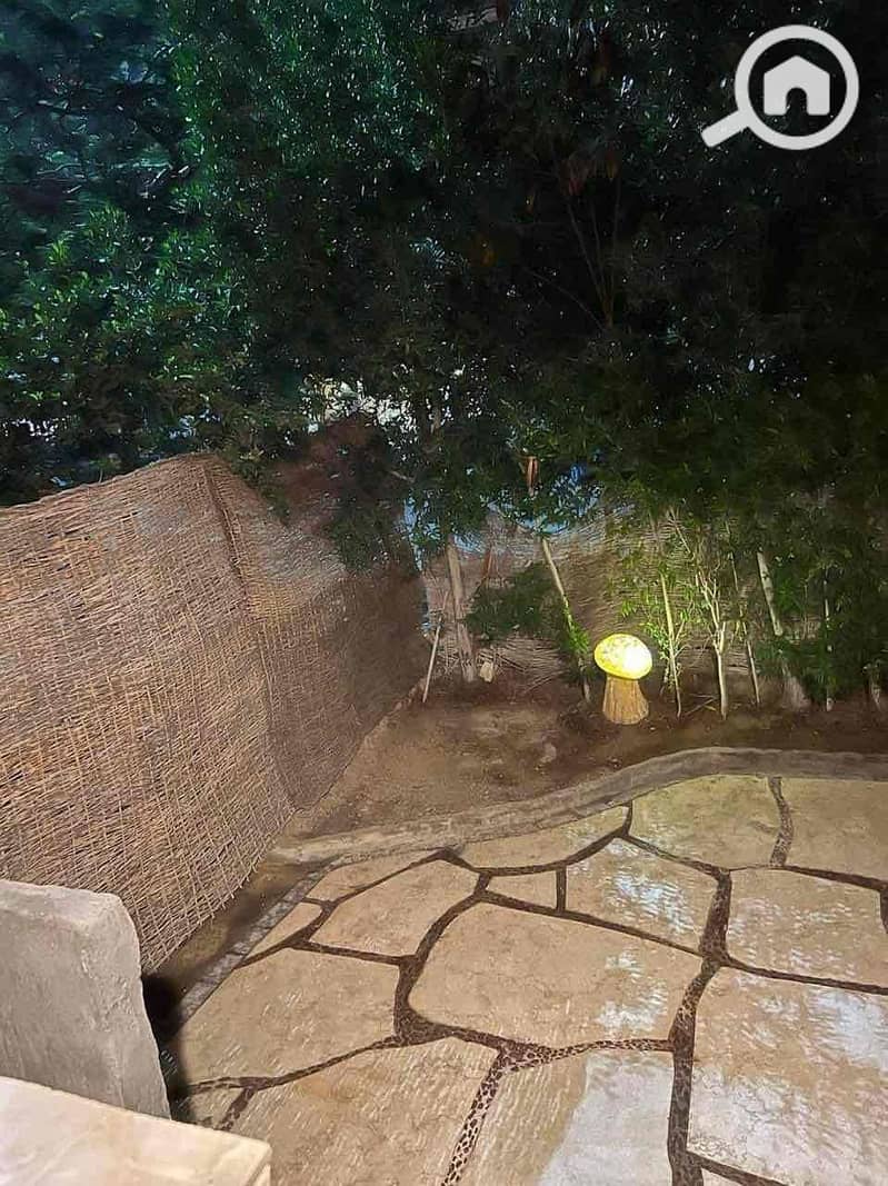 8 0f867729-2b82-40b0-a6e2-910a010e21ed. jpg