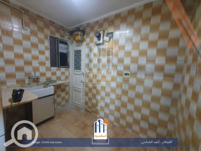 8 571142078_1252453193580998_8668869049160471327_n. jpg