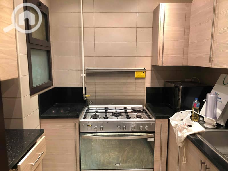 9 e11451ea-50ef-4569-a5c4-6812b9f46df6. jpg