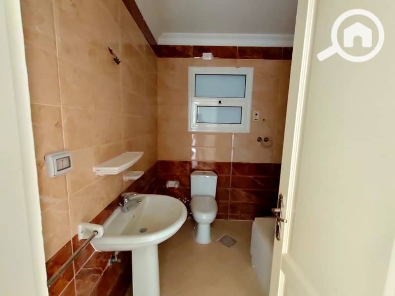 9 b22aa32d-8645-4cc8-922a-060a4c8997c8. jpg