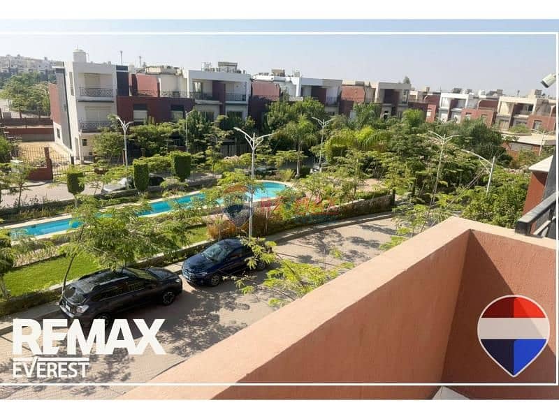 9 3765c8e2-5dd7-44a1-a563-388e5fe201b5. jpg