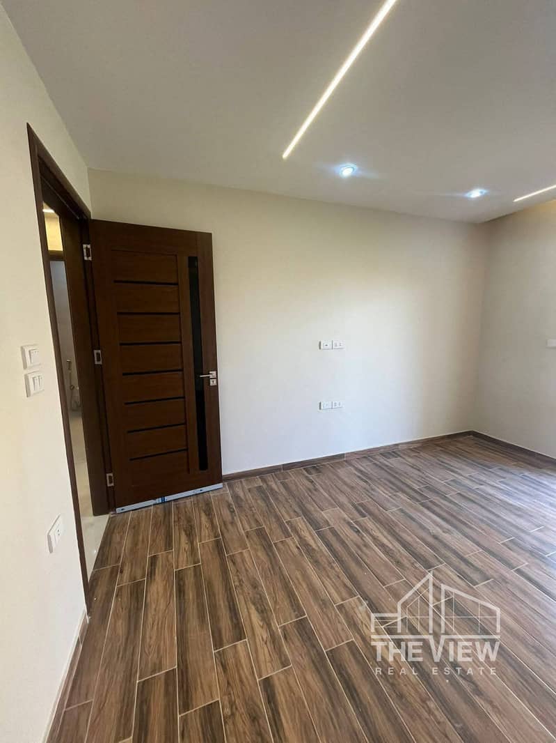 4 WhatsApp Image 2025-12-01 at 22.25. 11_0190940b. jpg