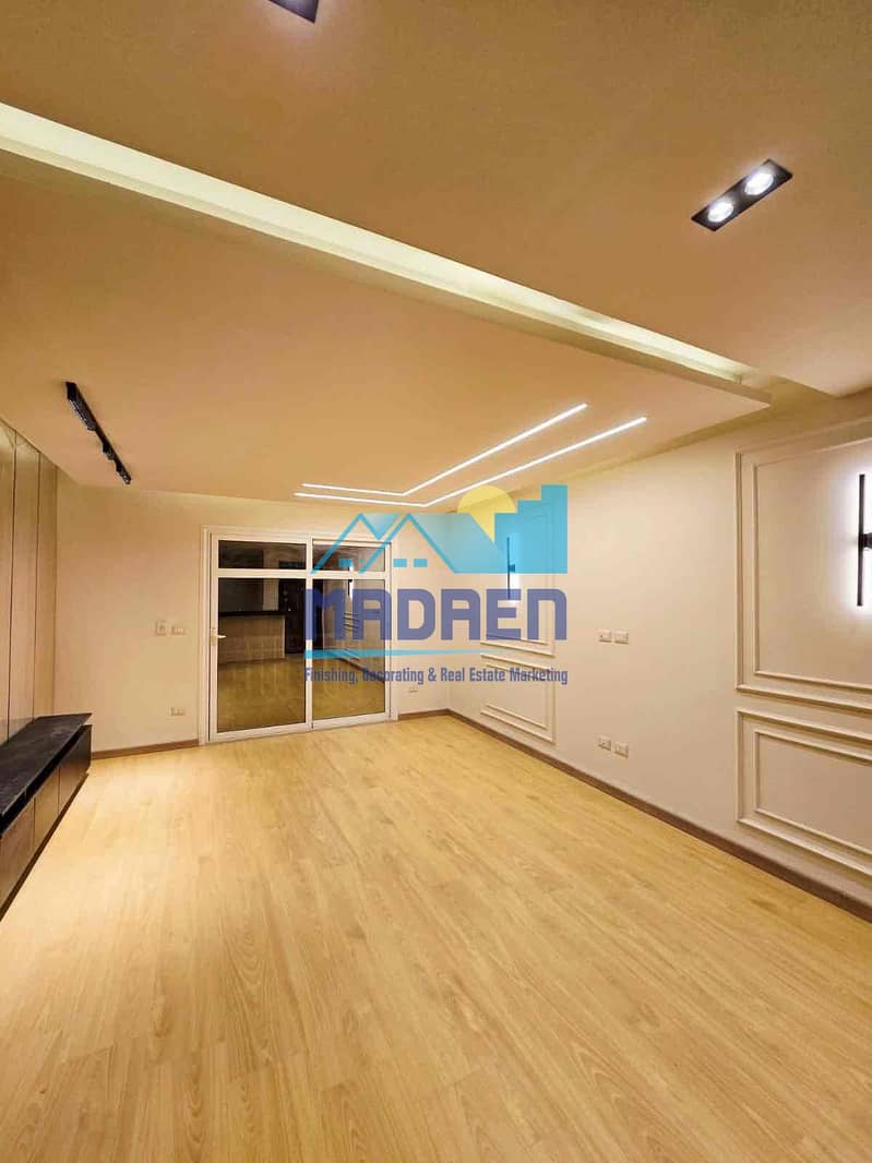 4 811ca2b7-5d07-4887-93ab-dd96bd6065ae. jpg