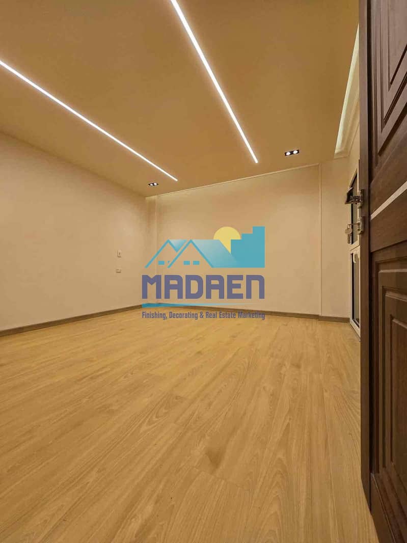 12 584cd03c-6873-4378-9e6b-278d44571a5b. jpg