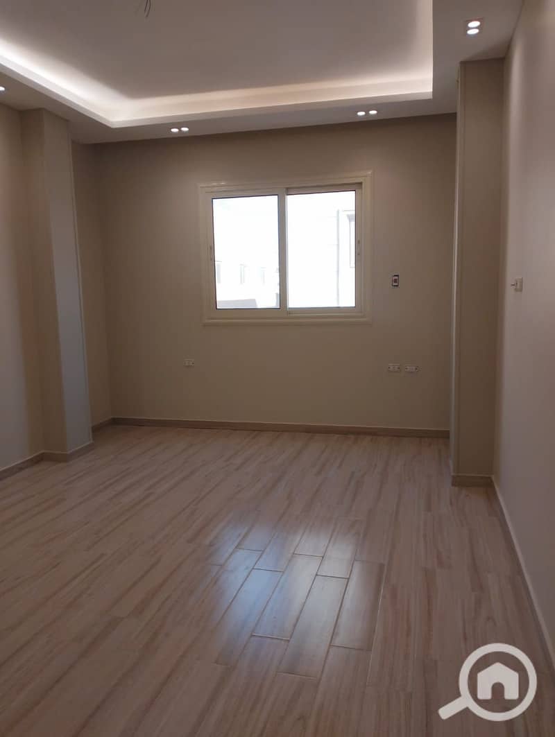 7 WhatsApp Image 2025-12-01 at 7.45. 44 PM. jpeg